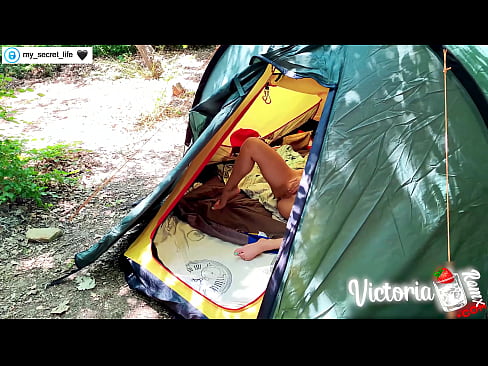 ❤️ Op kamera verfilm Passievolle ruk vreemdeling in 'n tent ❤️ Porno op af.sexygirlspics-com.ru ☑